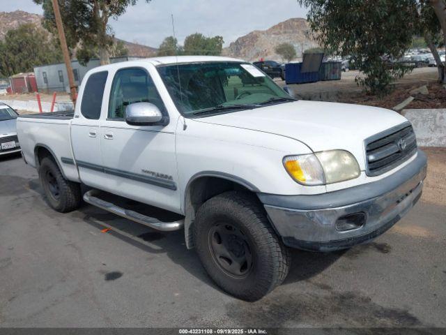  Salvage Toyota Tundra