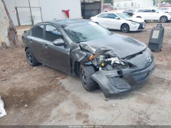  Salvage Mazda Mazda3