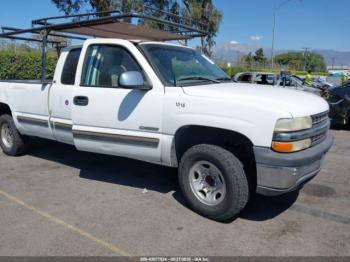  Salvage Chevrolet Silverado 2500