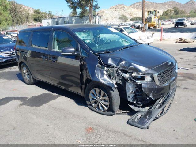  Salvage Kia Sedona