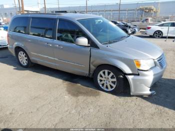  Salvage Chrysler Town & Country