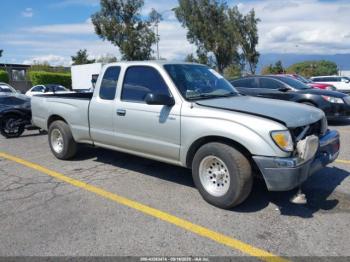  Salvage Toyota Tacoma