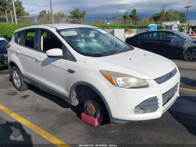  Salvage Ford Escape