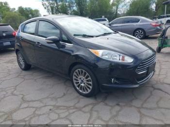  Salvage Ford Fiesta