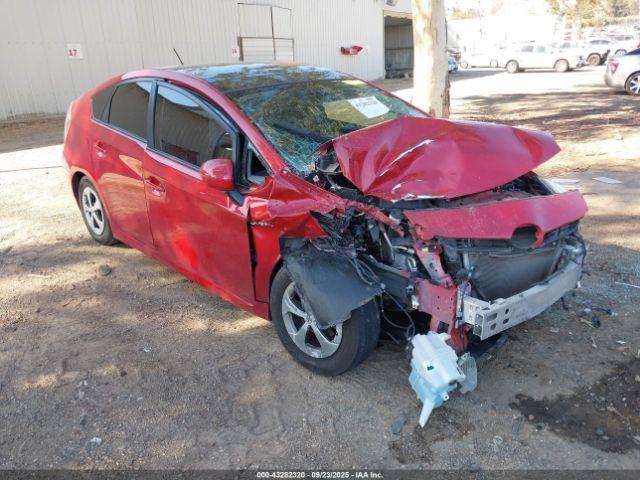  Salvage Toyota Prius