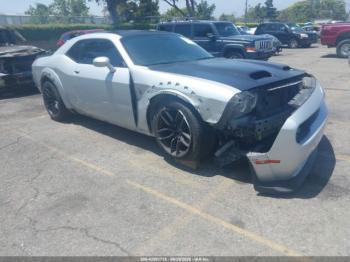  Salvage Dodge Challenger