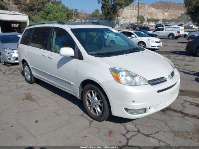  Salvage Toyota Sienna