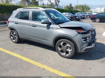  Salvage Hyundai VENUE
