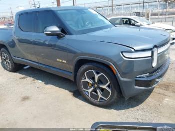  Salvage Rivian R1T