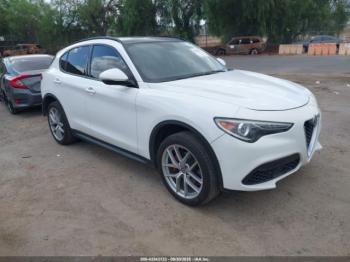  Salvage Alfa Romeo Stelvio