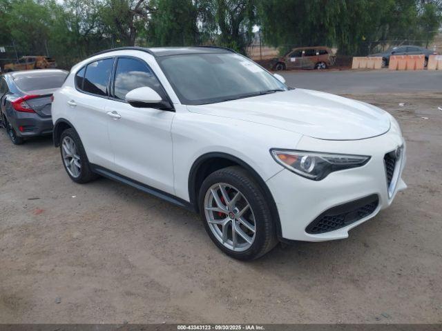 Salvage Alfa Romeo Stelvio