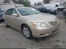 Toyota Camry Le Image 1