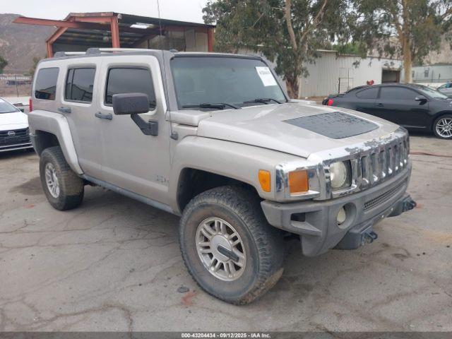  Salvage HUMMER H3 Suv