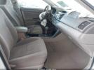 Toyota Camry Le Image 3