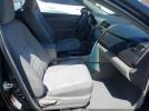 Toyota Camry Le Image 2