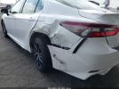 Toyota Camry Se Image 5