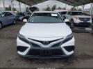 Toyota Camry Se Image 8
