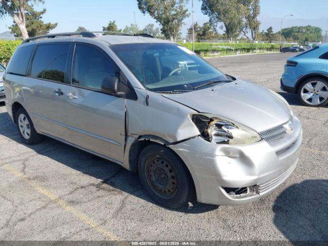  Salvage Toyota Sienna