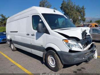  Salvage Mercedes-Benz Sprinter 2500