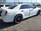 Chrysler 300 Limited Image 2