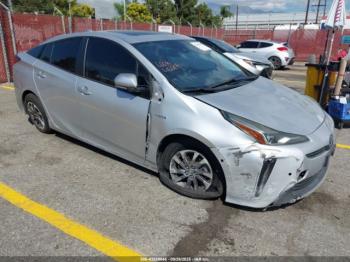 Salvage Toyota Prius
