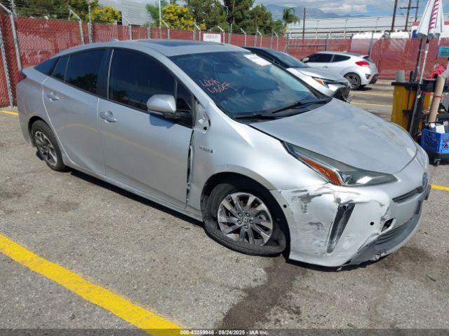  Salvage Toyota Prius