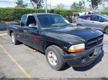  Salvage Dodge Dakota