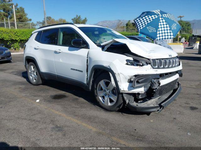  Salvage Jeep Compass