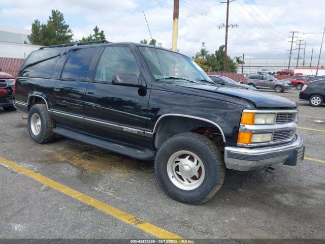  Salvage Chevrolet Suburban 1500