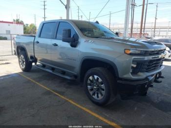  Salvage Chevrolet Silverado 2500