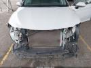 Toyota Camry Le Image 9