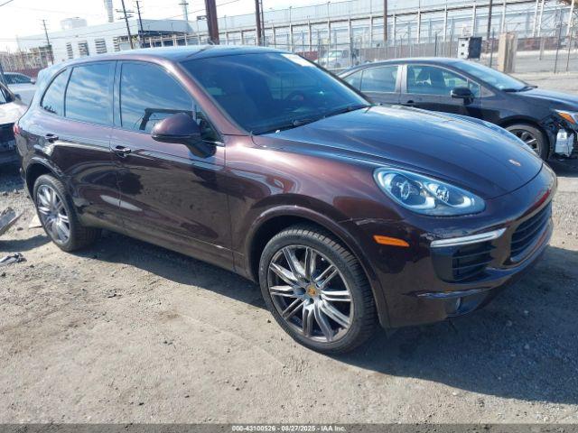  Salvage Porsche Cayenne