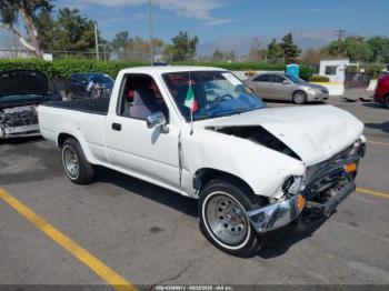  Salvage Toyota Pickup
