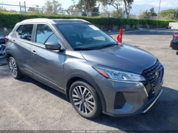  Salvage Nissan Kicks