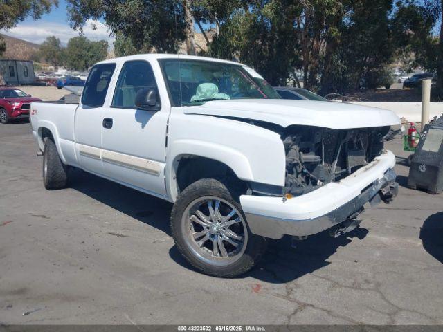  Salvage Chevrolet Silverado 1500