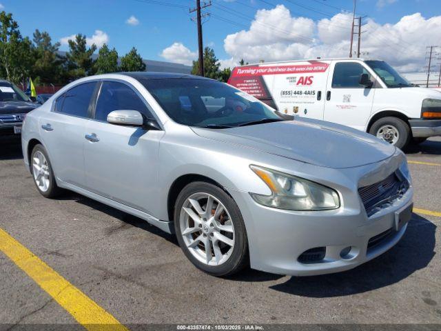  Salvage Nissan Maxima