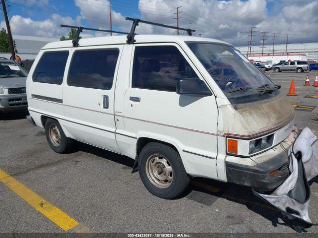 Salvage Toyota Van Wagon
