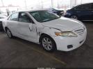 Toyota Camry Le Image 1