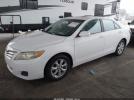 Toyota Camry Le Image 16