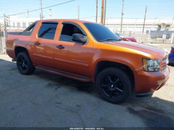  Salvage Chevrolet Avalanche 1500