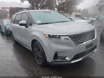  Salvage Kia Carnival