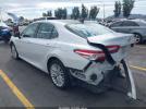 Toyota Camry Xle Image 16