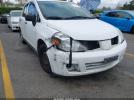 Nissan Versa 1.6 Image 11