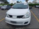 Nissan Versa 1.6 Image 8