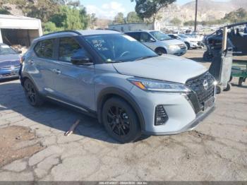  Salvage Nissan Kicks
