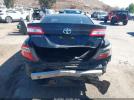 Toyota Camry Le Image 11