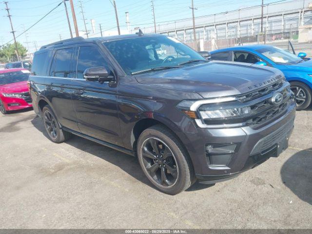  Salvage Ford Expedition