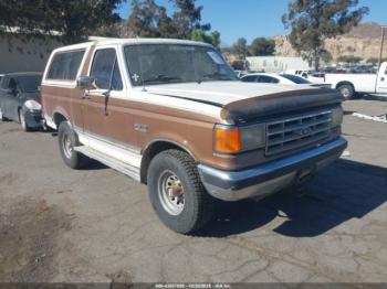  Salvage Ford Bronco
