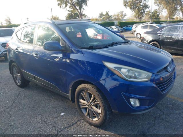  Salvage Hyundai TUCSON