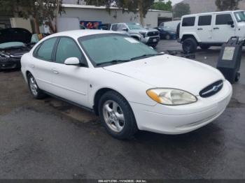  Salvage Ford Taurus
